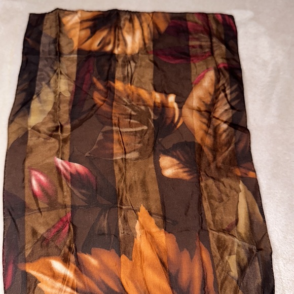 Vintage Oscar De La Renta Scarf - Picture 2 of 6